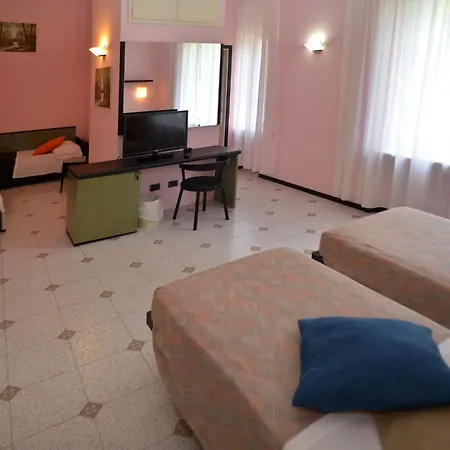 Hotel Salus Sant'Andrea Bagni Exterior photo