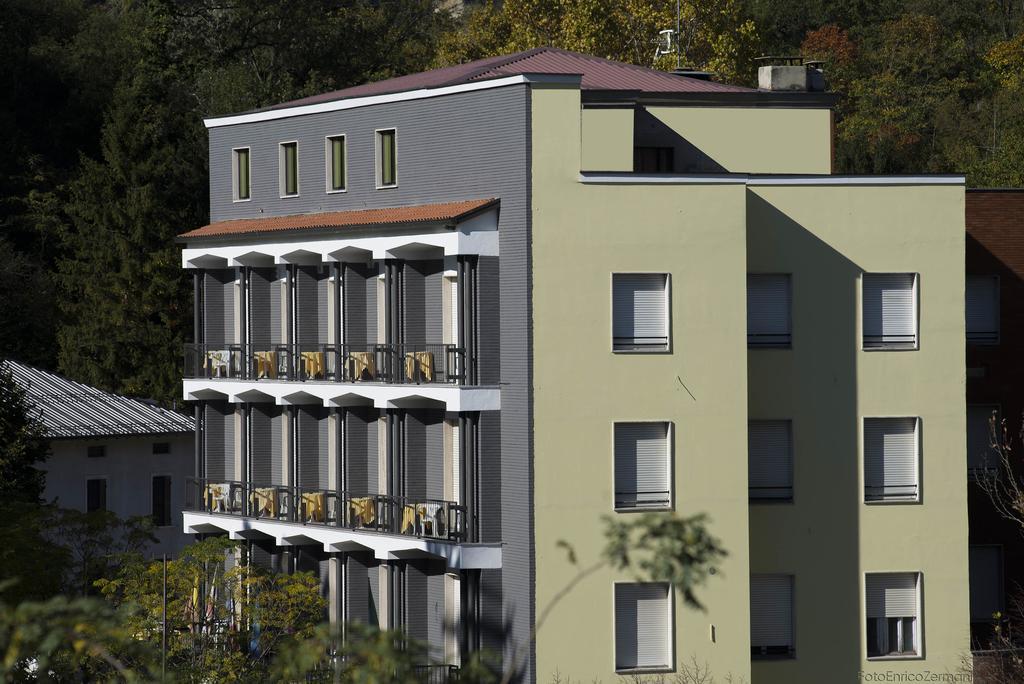 Salus Hotel