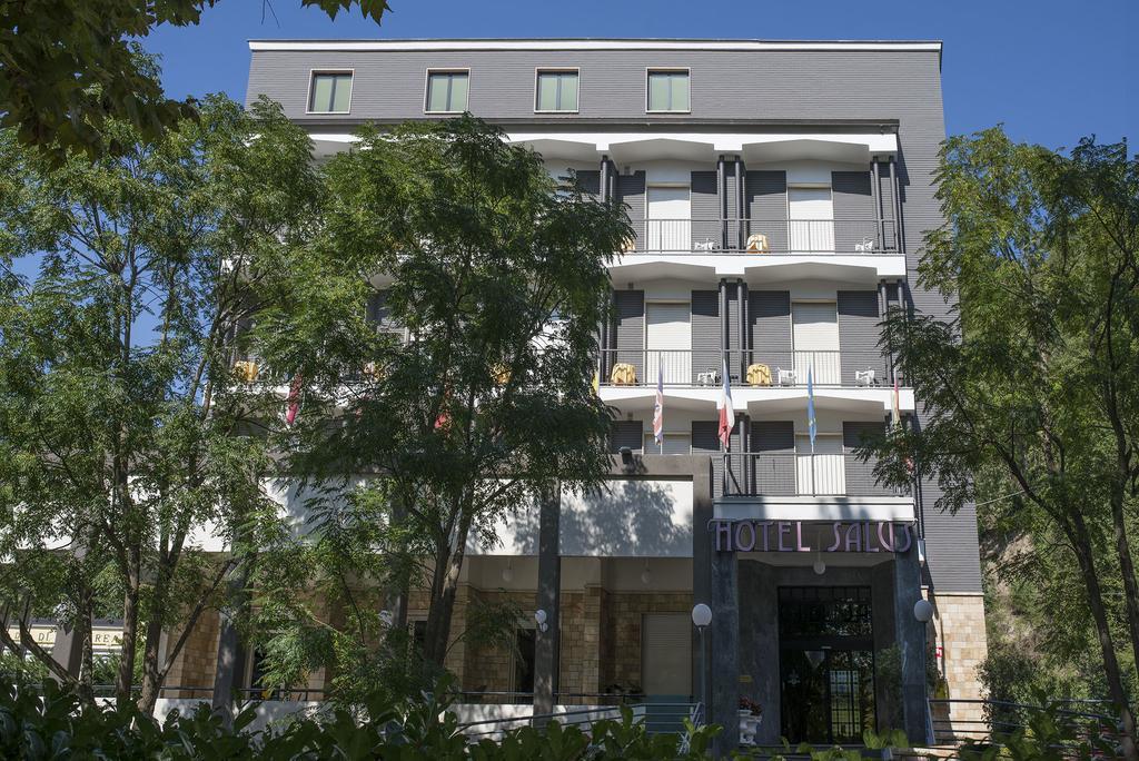 Hotel Salus